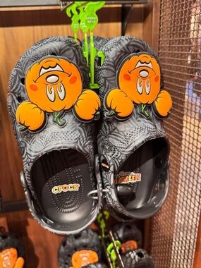 Disney halloween crocs WDW 2026